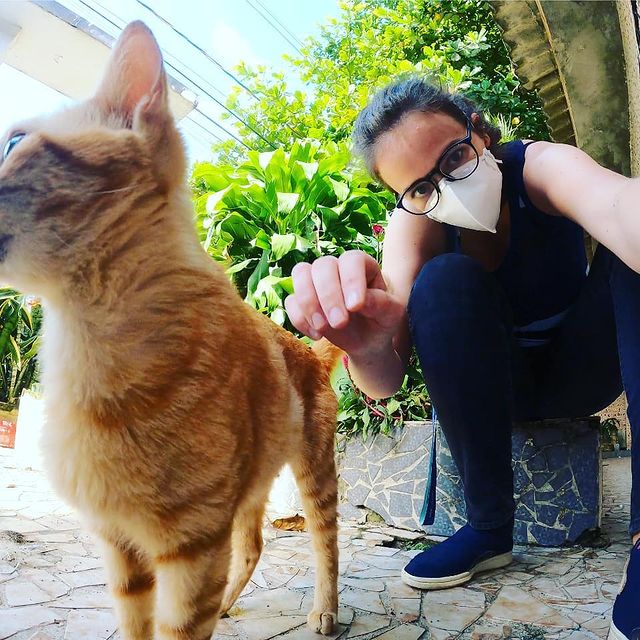 Photo of Gabriela Caesar wearing mask in 2021